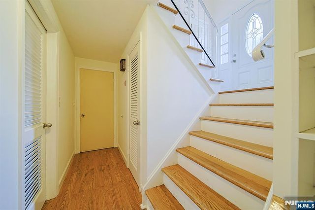 28 Forest Place, Montville Township, NJ 07082