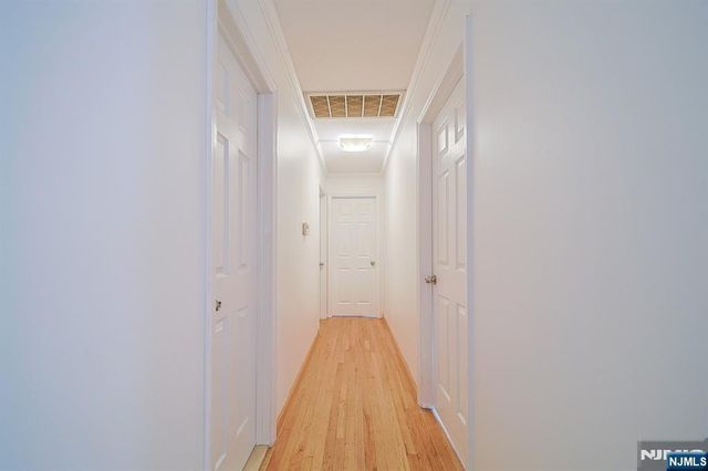 28 Forest Place, Montville Township, NJ 07082