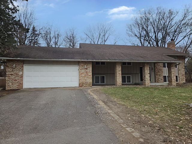 30 16th Avenue SW, New Brighton, MN 55112