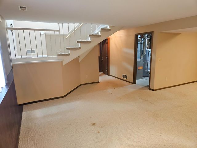 30 16th Avenue SW, New Brighton, MN 55112