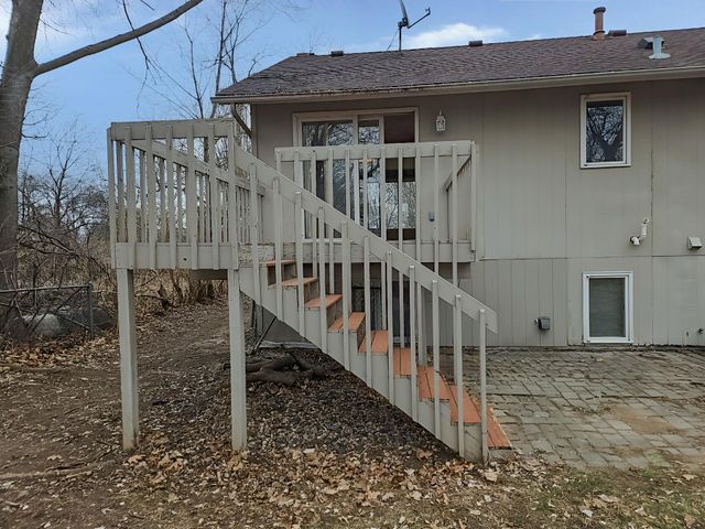 30 16th Avenue SW, New Brighton, MN 55112