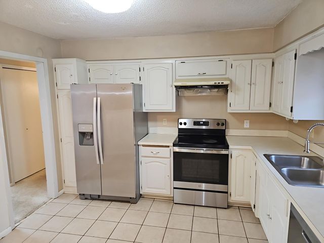 30 16th Avenue SW, New Brighton, MN 55112