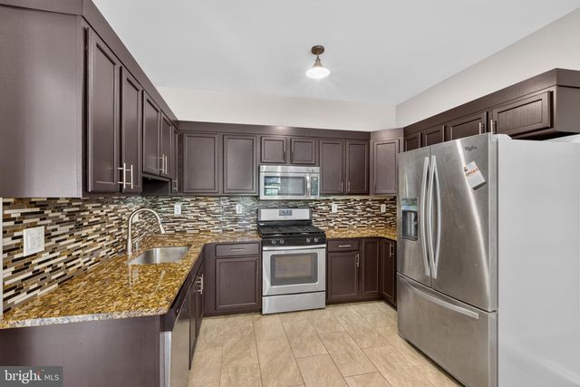 80 CHADWICK CIR, Eagleville, PA 19403