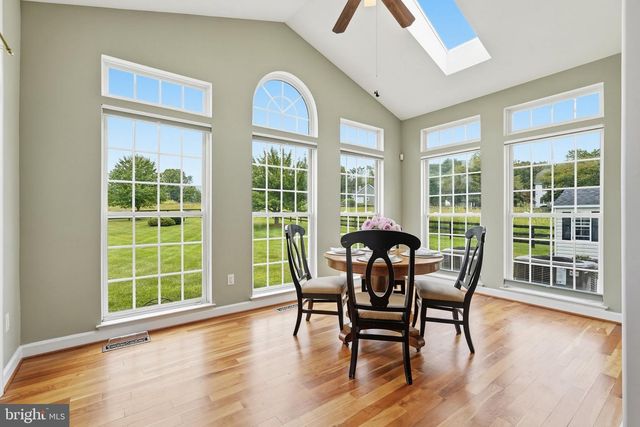35987 BIRCH HOLLOW LN, Purcellville, VA 20132