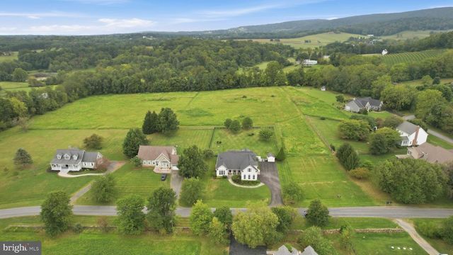 35987 BIRCH HOLLOW LN, Purcellville, VA 20132