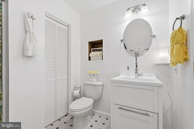 35987 BIRCH HOLLOW LN, Purcellville, VA 20132