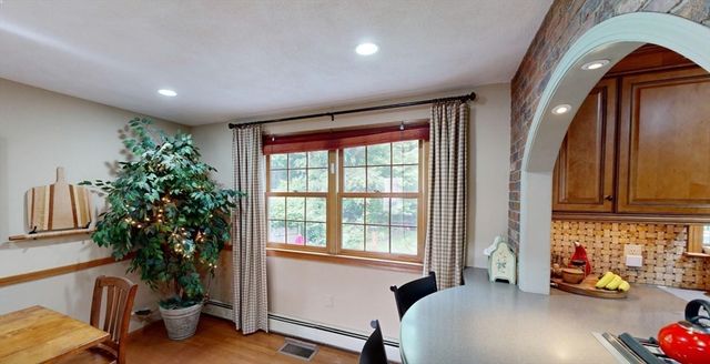 103 Wilson Ave, Framingham, MA 01702
