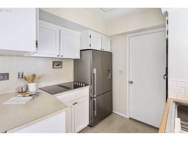 4920 Ne 78TH Pl, Portland, OR 97218