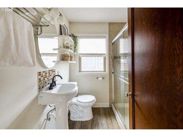 4920 Ne 78TH Pl, Portland, OR 97218