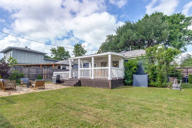 559 Aqua Drive, Dallas, TX 75218