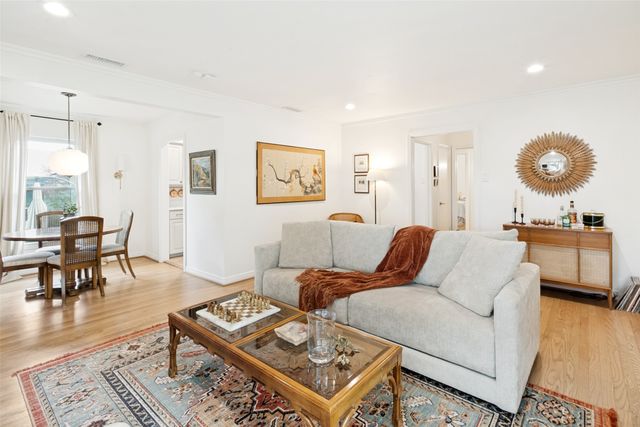 559 Aqua Drive, Dallas, TX 75218