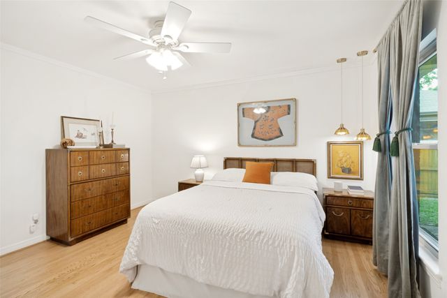 559 Aqua Drive, Dallas, TX 75218