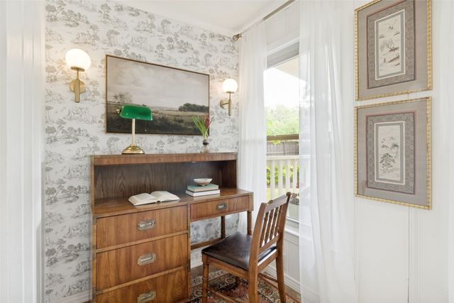 559 Aqua Drive, Dallas, TX 75218