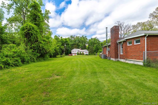21 E Mountain Road S, Cold Spring, NY 10516