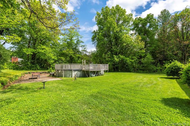 21 E Mountain Road S, Cold Spring, NY 10516