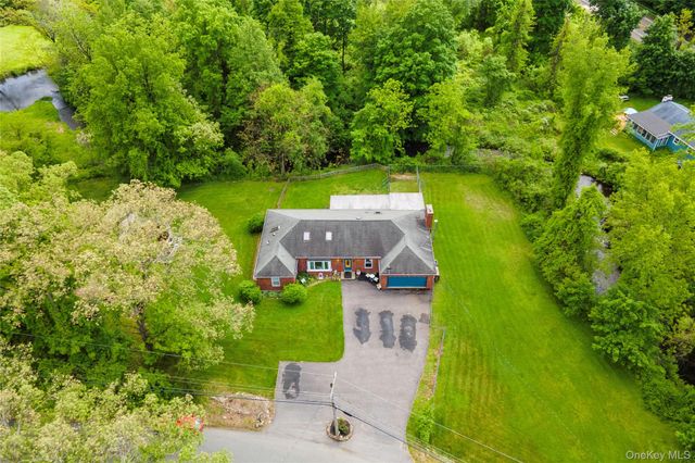 21 E Mountain Road S, Cold Spring, NY 10516