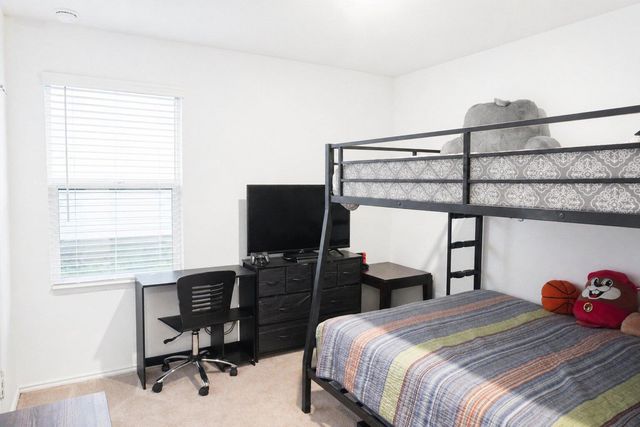 609 Marty Allen LOOP, Jarrell, TX 76537