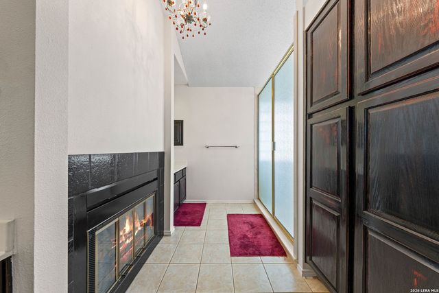 1426 Summit, San Antonio, TX 78258