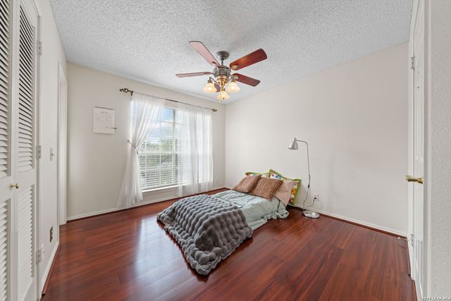 1426 Summit, San Antonio, TX 78258