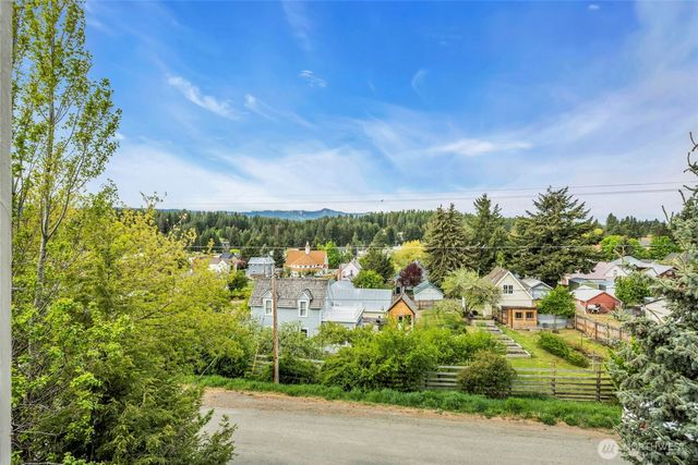 303 N B Street, Roslyn, WA 98941