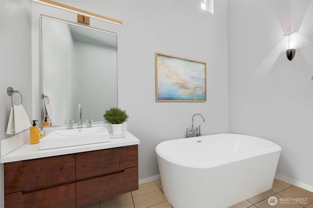 303 N B Street, Roslyn, WA 98941