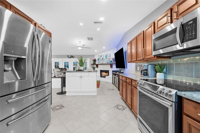 201 LAGOON DRIVE, Palm Harbor, FL 34683