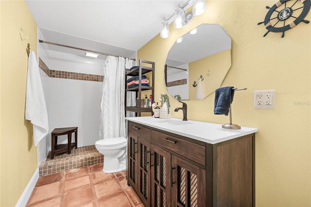 201 LAGOON DRIVE, Palm Harbor, FL 34683