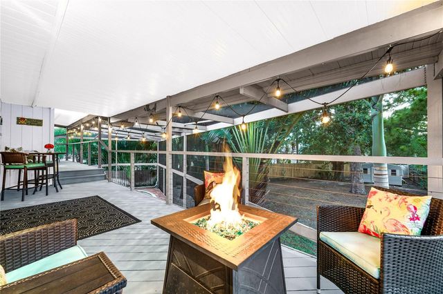 201 LAGOON DRIVE, Palm Harbor, FL 34683