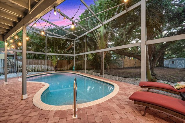 201 LAGOON DRIVE, Palm Harbor, FL 34683