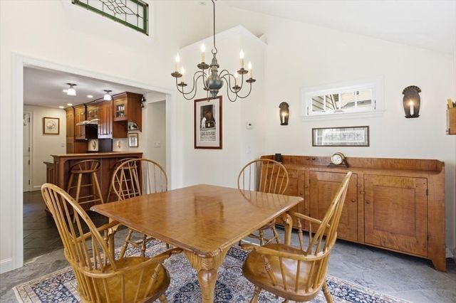 65 Walpole St, Dover, MA 02030