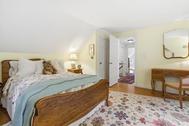 65 Walpole St, Dover, MA 02030