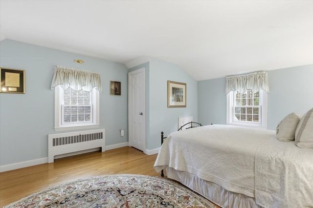 65 Walpole St, Dover, MA 02030