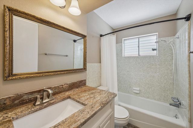 7806 Jonquil Drive, Texas City, TX 77591