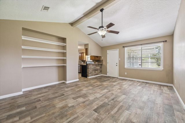 7806 Jonquil Drive, Texas City, TX 77591