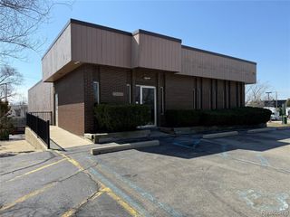 4525 Highland Road, Waterford, MI 48328