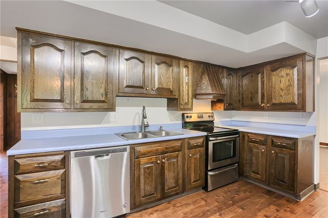 106 Colonial Way, Center Twp, PA 15001