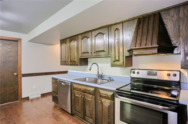 106 Colonial Way, Center Twp, PA 15001