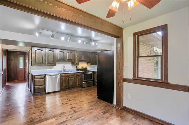 106 Colonial Way, Center Twp, PA 15001