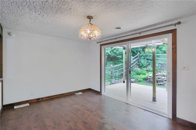 106 Colonial Way, Center Twp, PA 15001