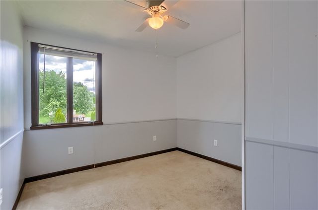 106 Colonial Way, Center Twp, PA 15001