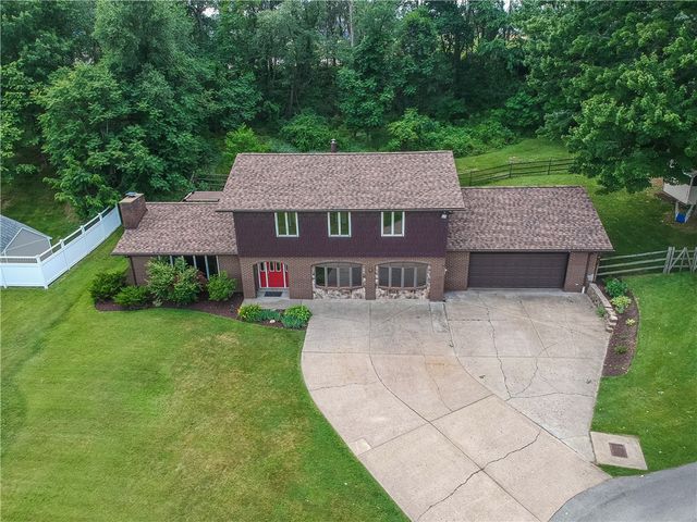 106 Colonial Way, Center Twp, PA 15001