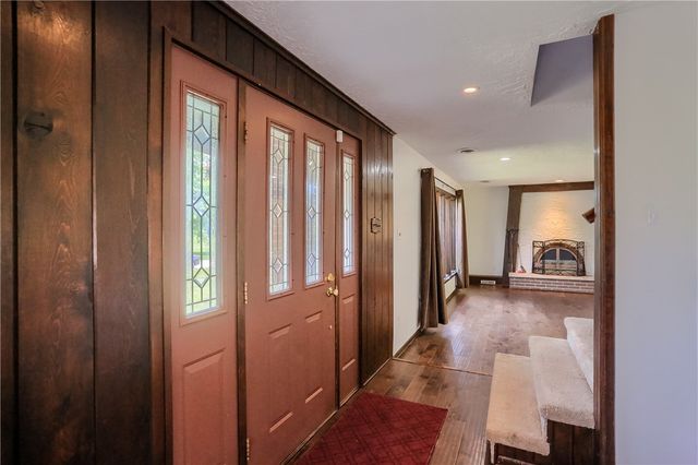 106 Colonial Way, Center Twp, PA 15001