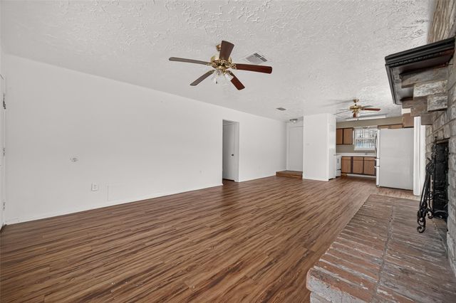 13026 Clarewood Drive, Houston, TX 77072