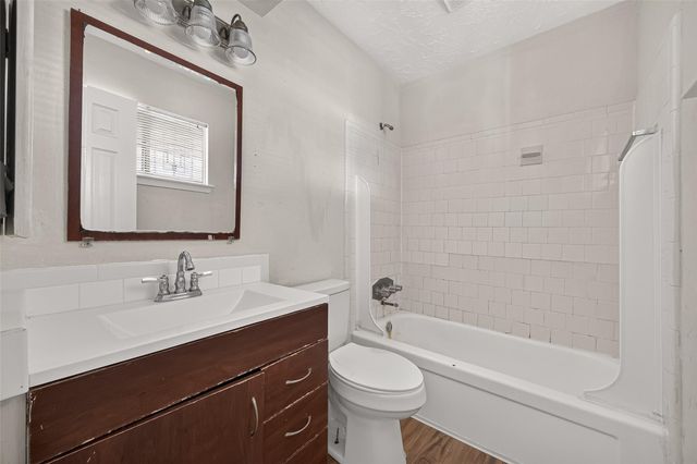 13026 Clarewood Drive, Houston, TX 77072