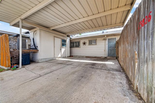 13026 Clarewood Drive, Houston, TX 77072