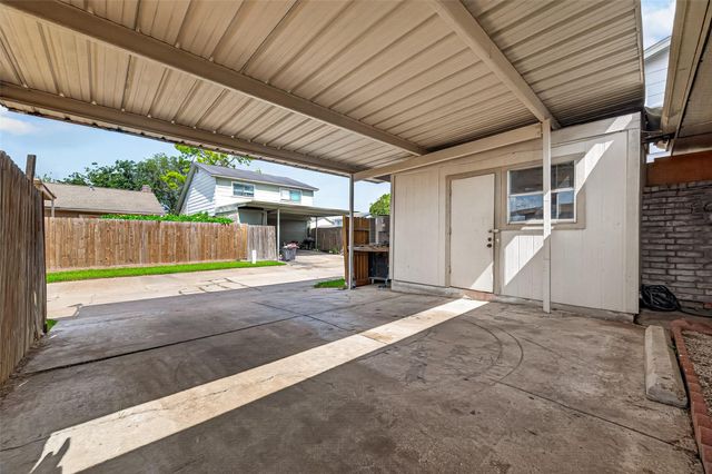 13026 Clarewood Drive, Houston, TX 77072