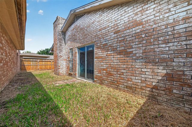 13026 Clarewood Drive, Houston, TX 77072