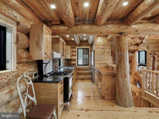 211 HIGHWOOD DR, Mc Henry, MD 21541