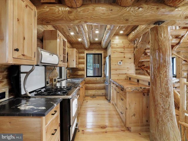 211 HIGHWOOD DR, Mc Henry, MD 21541