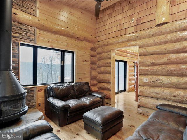 211 HIGHWOOD DR, Mc Henry, MD 21541